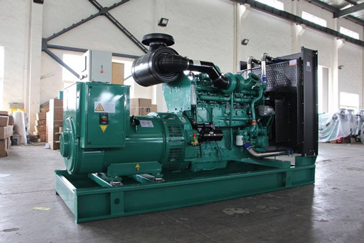 松桃320kw康明斯柴油发电车出租组图片 松桃320kw康明斯柴油发电车出租组图片